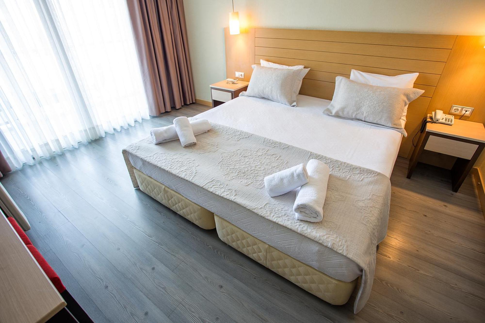 Cilek Marina Otel Cesme Exterior foto