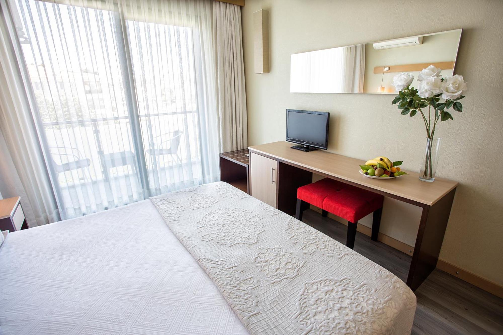 Cilek Marina Otel Cesme Exterior foto