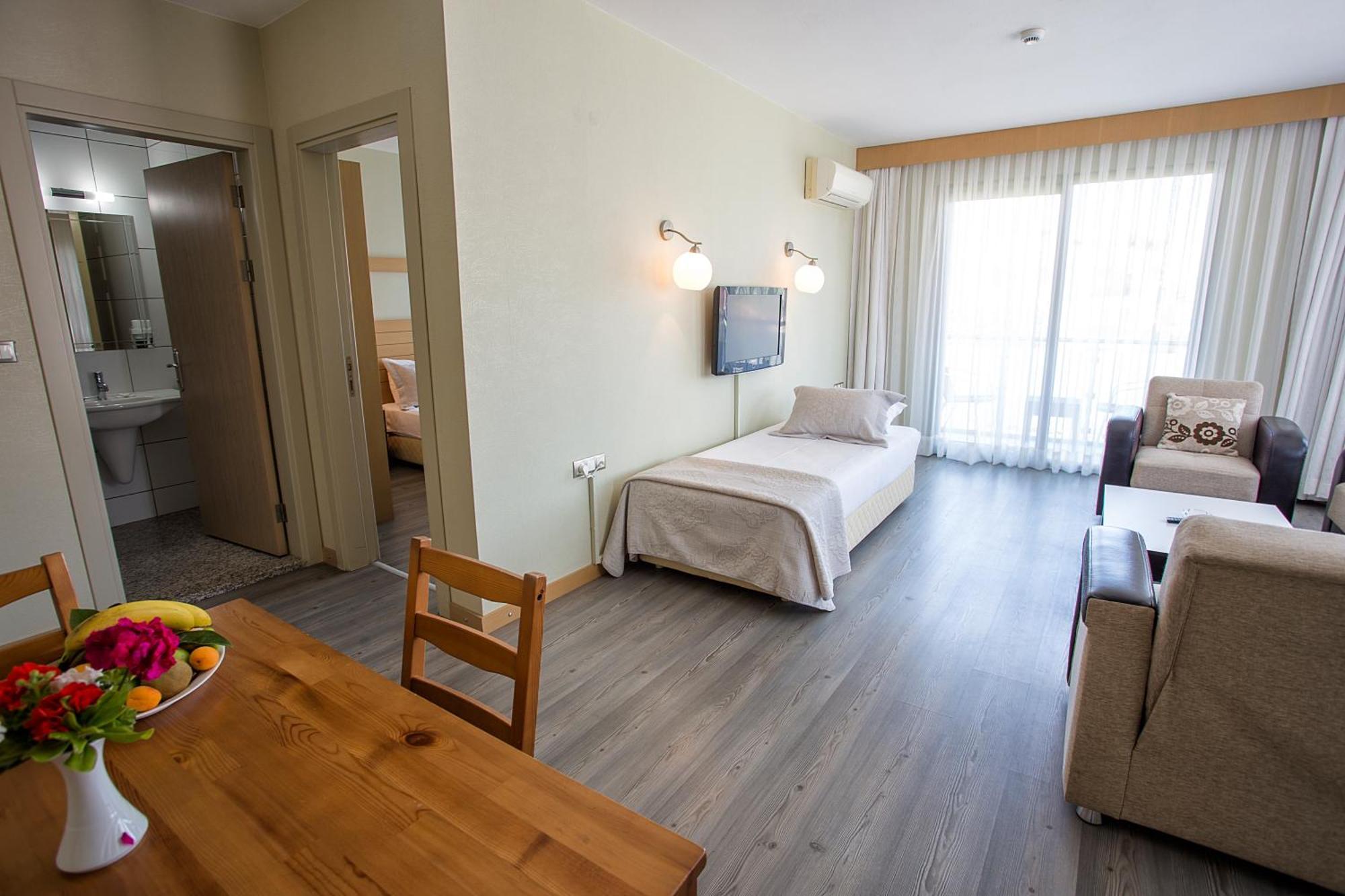 Cilek Marina Otel Cesme Exterior foto